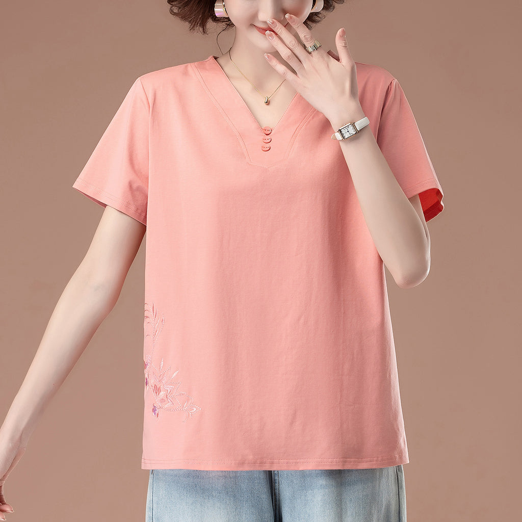 Embroidered V-neck short sleeved t-shirt