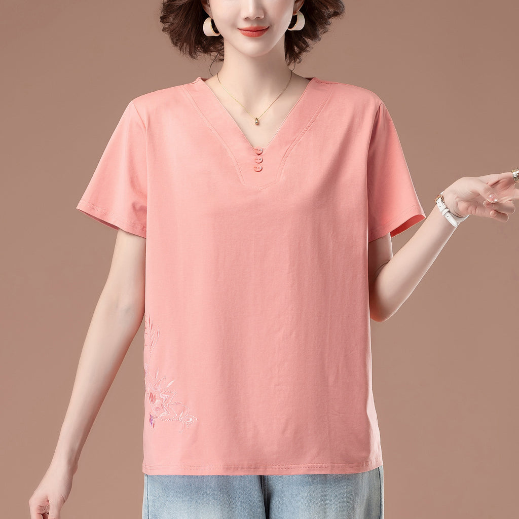 Embroidered V-neck short sleeved t-shirt